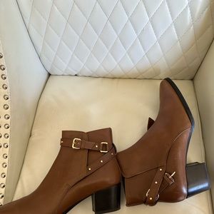 Todd’s women ankle boots
